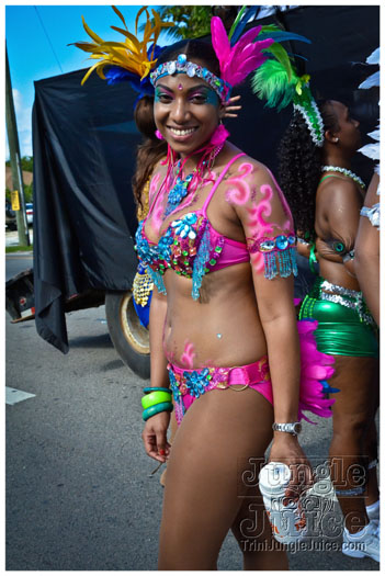 cayman_carnival_2012_part2-108