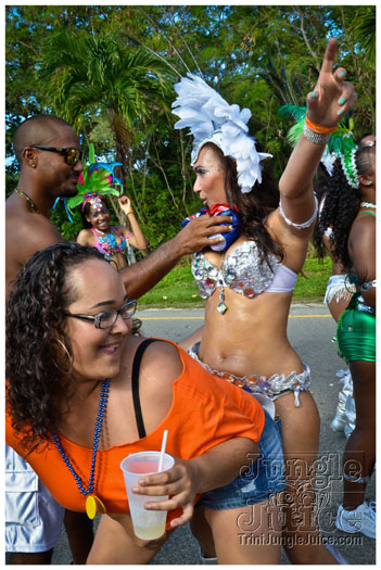 cayman_carnival_2012_part2-119