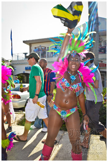 cayman_carnival_2012_part2-148