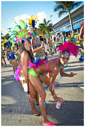 cayman_carnival_2012_part3-027
