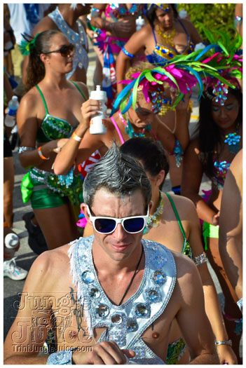 cayman_carnival_2012_part3-048