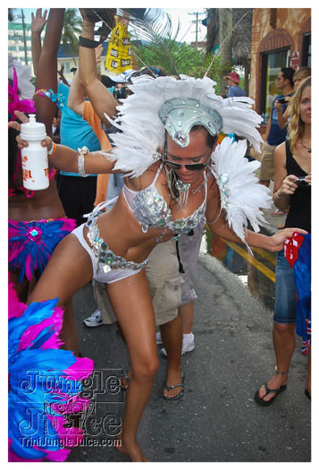 cayman_carnival_2012_part3-081