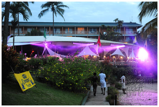 bliss_summer_tour_2012-002