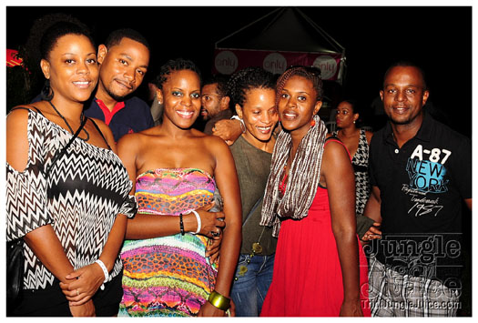 en_mode_on_jun21-037