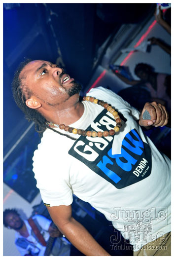 machel_montano_ maximus_opening-105