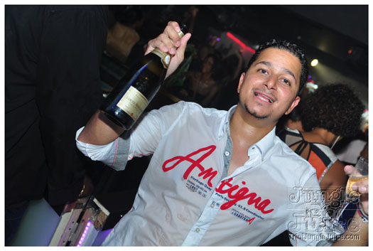 machel_montano_ maximus_opening-172