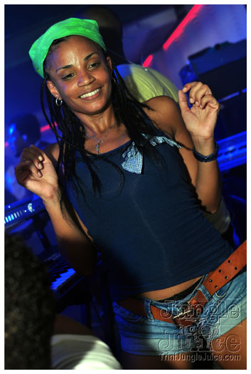 machel_montano_ maximus_opening-182