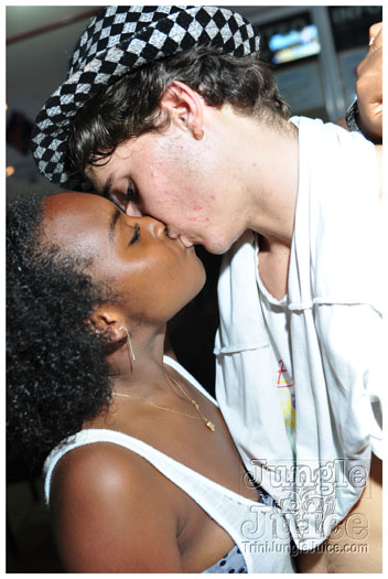 sand_sea_wet_jul20-044