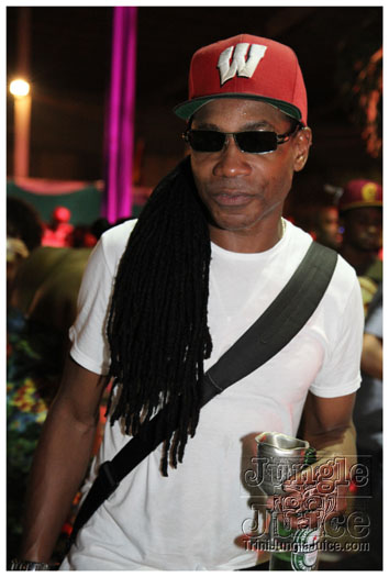 amnesia_nyc_2012-025