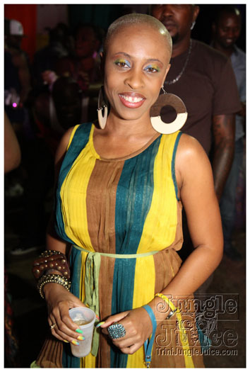 amnesia_nyc_2012-045