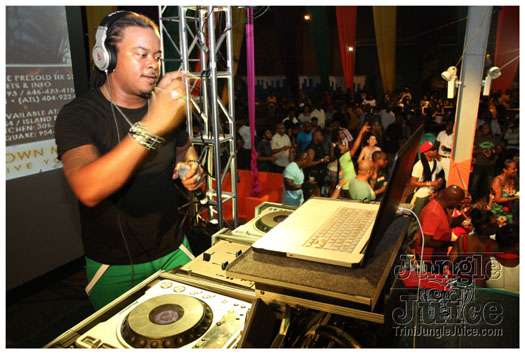 amnesia_nyc_2012-066