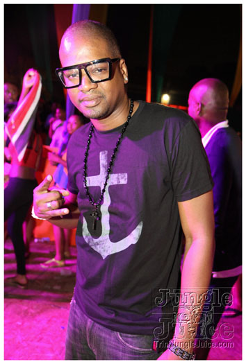 amnesia_nyc_2012-091