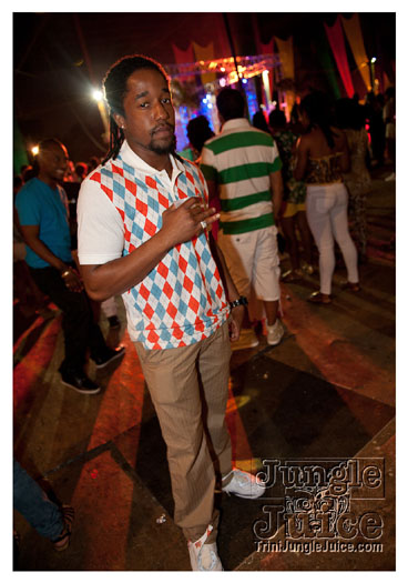 amnesia_nyc_2012-118