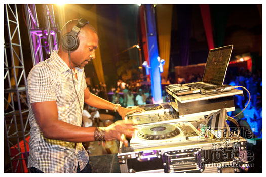 amnesia_nyc_2012-126