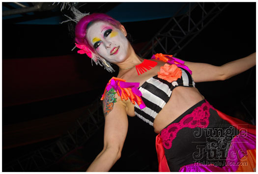 cribs_circus_edition_jun17-065