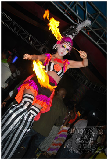 cribs_circus_edition_jun17-127