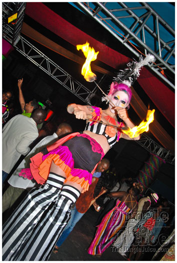 cribs_circus_edition_jun17-128