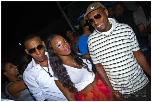 cribs_circus_edition_jun17-141