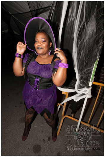 goosebumps_oct27-078