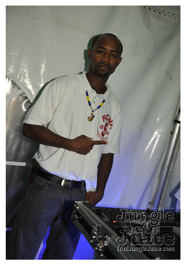 in_sanity_nyc_sept1-007