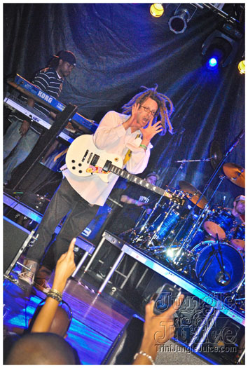 machel_intrepid_live_jun23-047