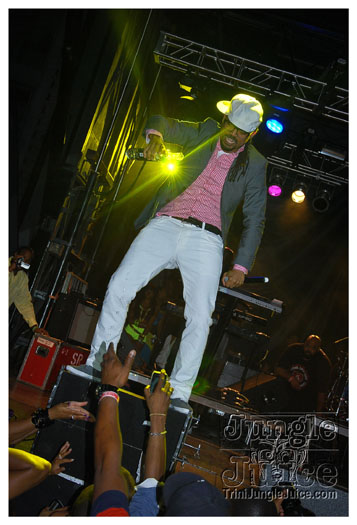 machel_intrepid_live_jun23-092