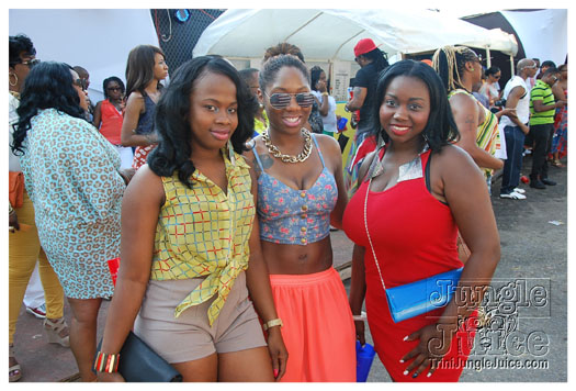 under_the_trees_jul4-028