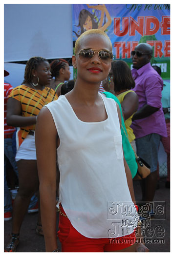 under_the_trees_jul4-034