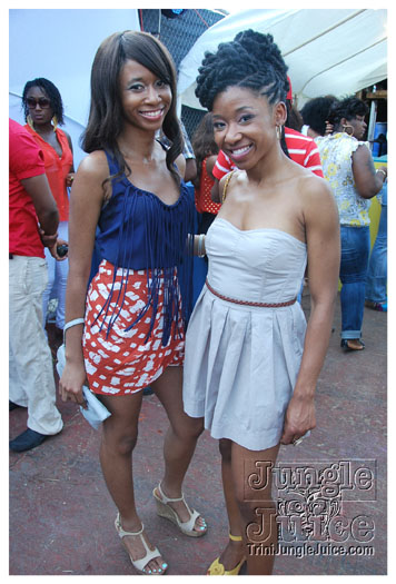 under_the_trees_jul4-044