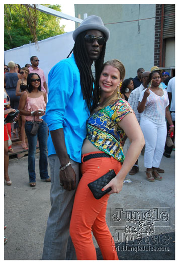 under_the_trees_jul4-060