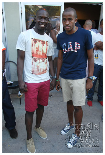 under_the_trees_jul4-062