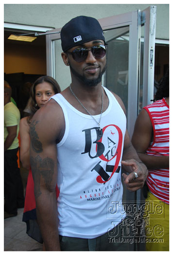 under_the_trees_jul4-063