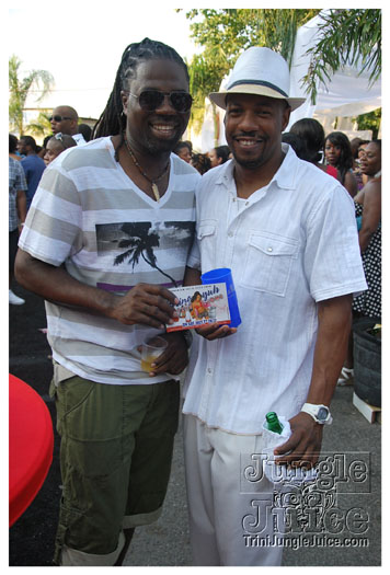 under_the_trees_jul4-066