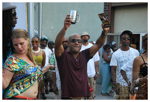 under_the_trees_jul4-067