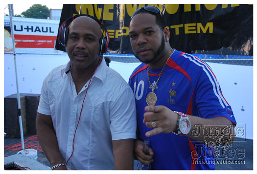 under_the_trees_jul4-068