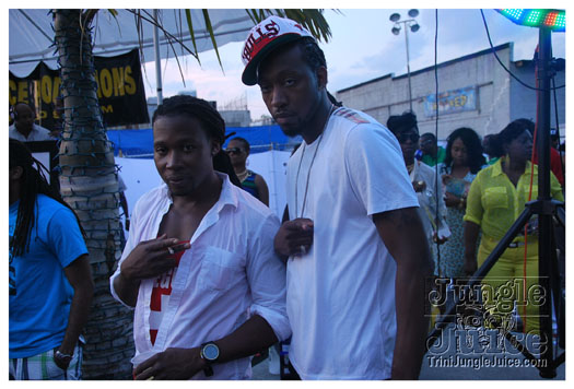 under_the_trees_jul4-070