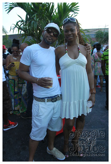 under_the_trees_jul4-078