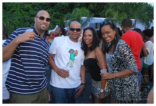 under_the_trees_jul4-081