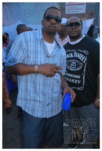 under_the_trees_jul4-085