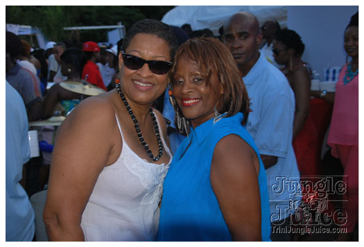 under_the_trees_jul4-101