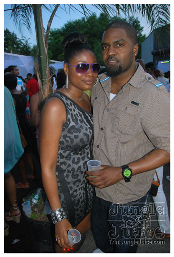 under_the_trees_jul4-107