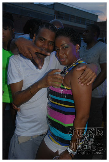 under_the_trees_jul4-124