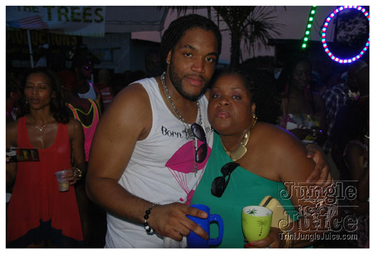 under_the_trees_jul4-127