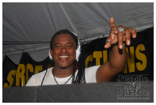 under_the_trees_jul4-136