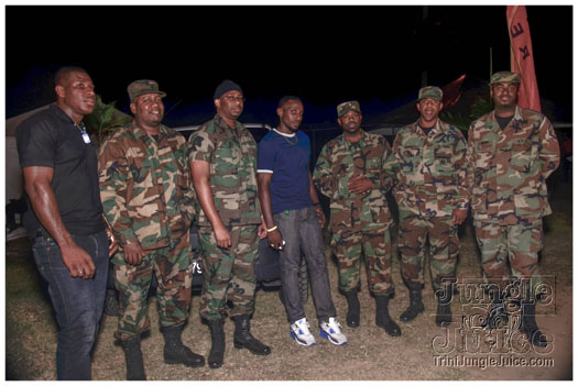 sexy_in_black_jul13-001