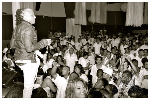 glow_toronto_aug3-020