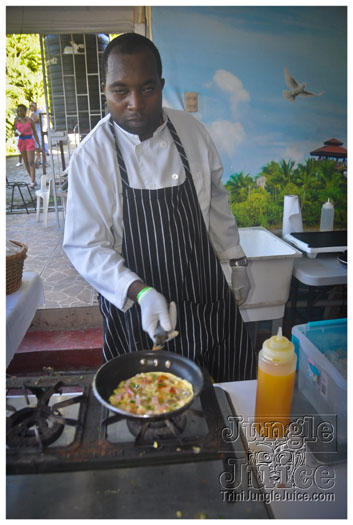 am_ultra_breakfast_party_may30-013