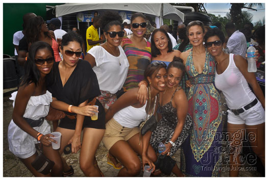 am_ultra_breakfast_party_may30-071