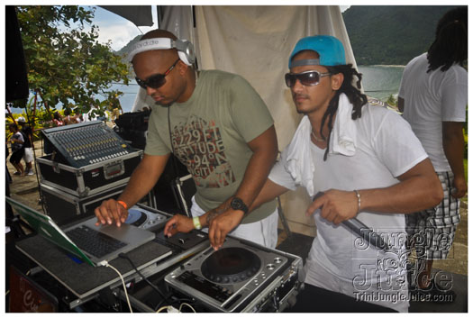 am_ultra_breakfast_party_may30-096