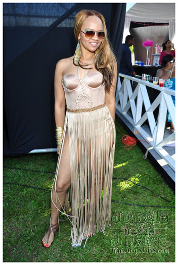 beach_house_2012_part2-059